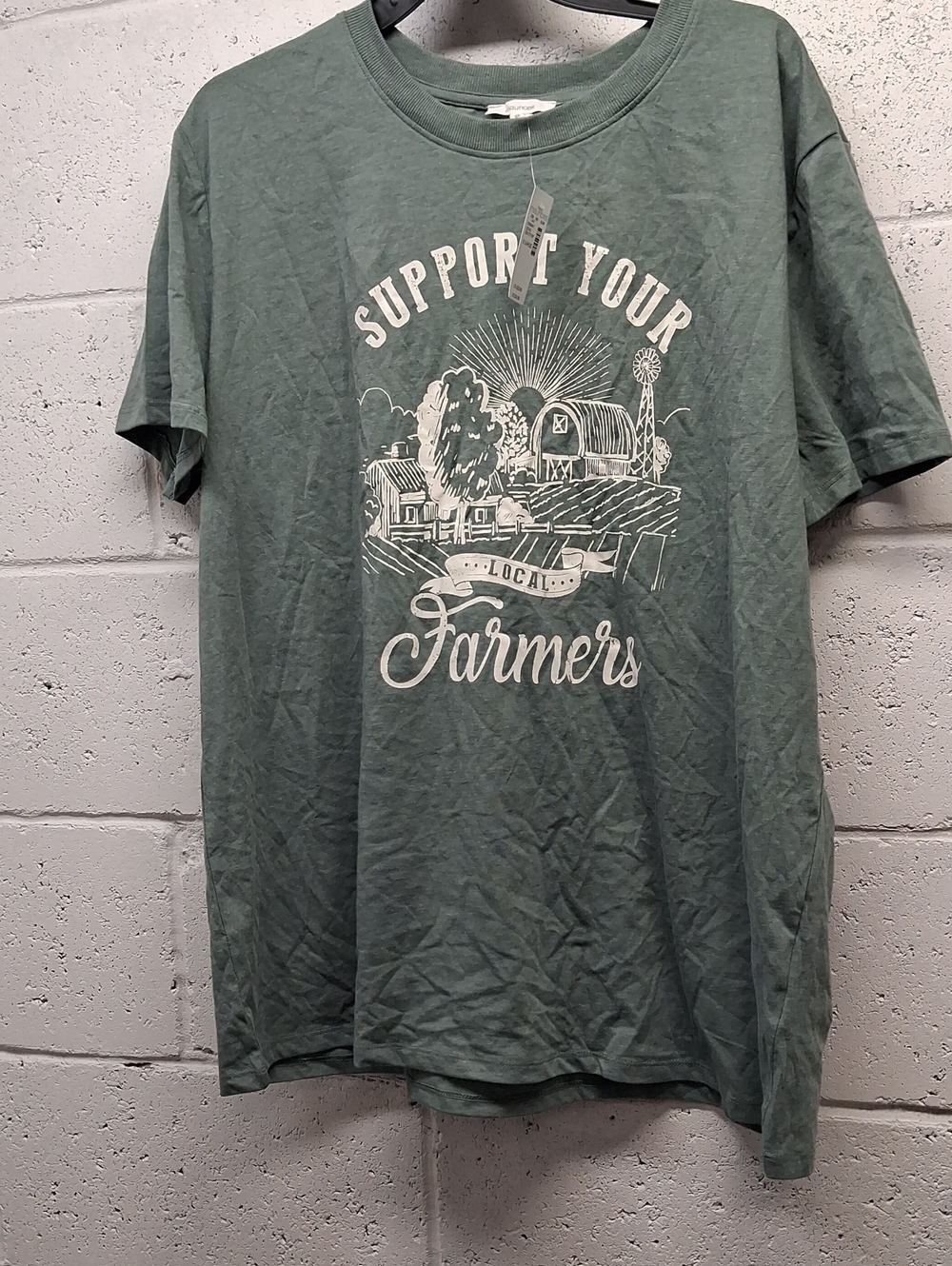 NWT Maurices Support Your Local Farmers Graphic Tee - Green